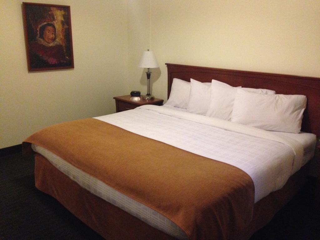 Ptarmigan Inn Hay River Chambre photo