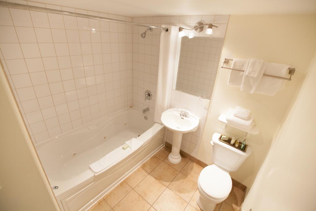 Ptarmigan Inn Hay River Chambre photo
